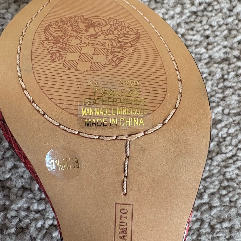 Vince Camuto Balindia Heels - Picture 3 of 4